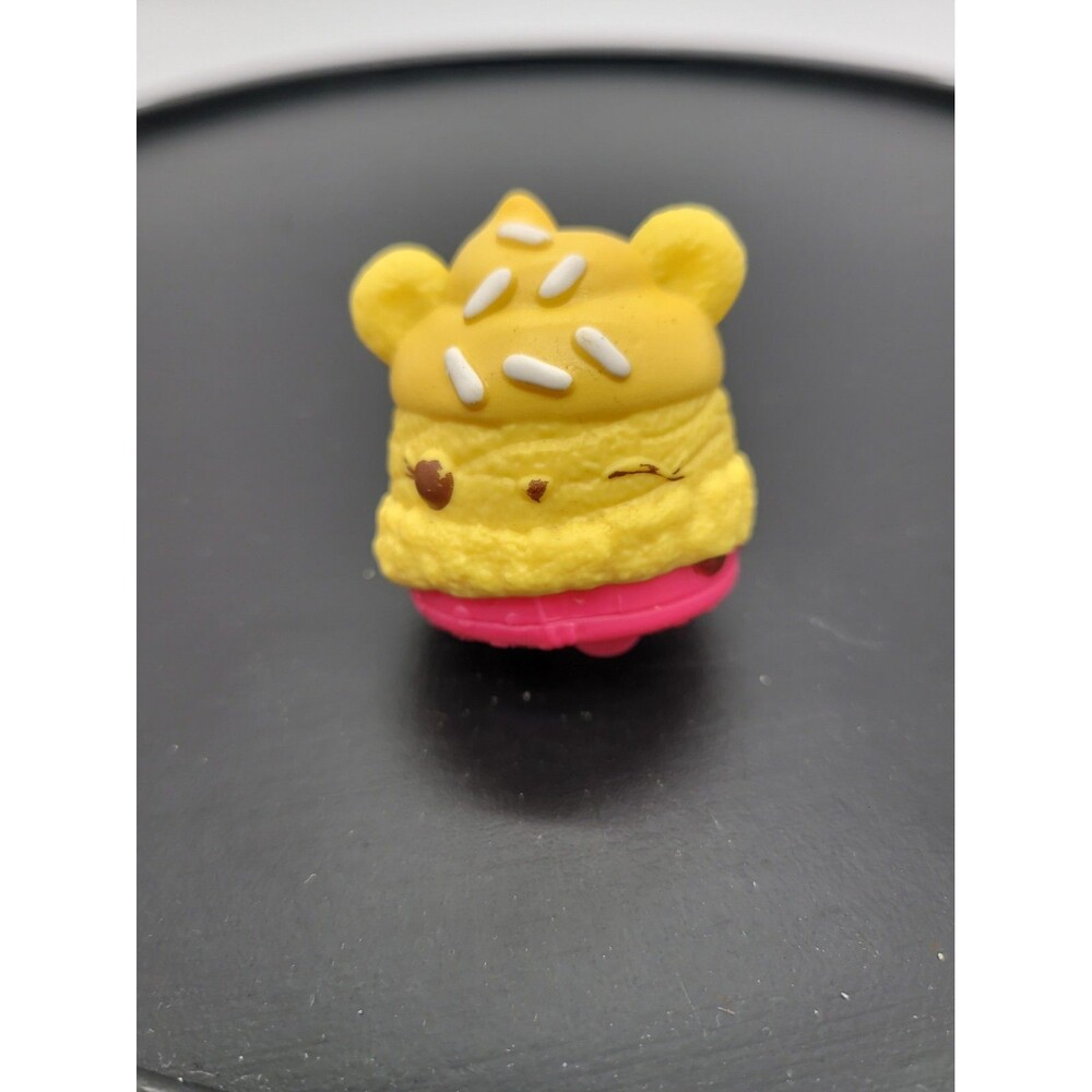 Num Noms Nom Series 1 Mini Lemony Cream Ice Cream Scoop 2"  Works